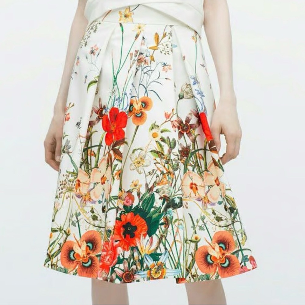 Zara Multicolor Floral A-Line Skirt